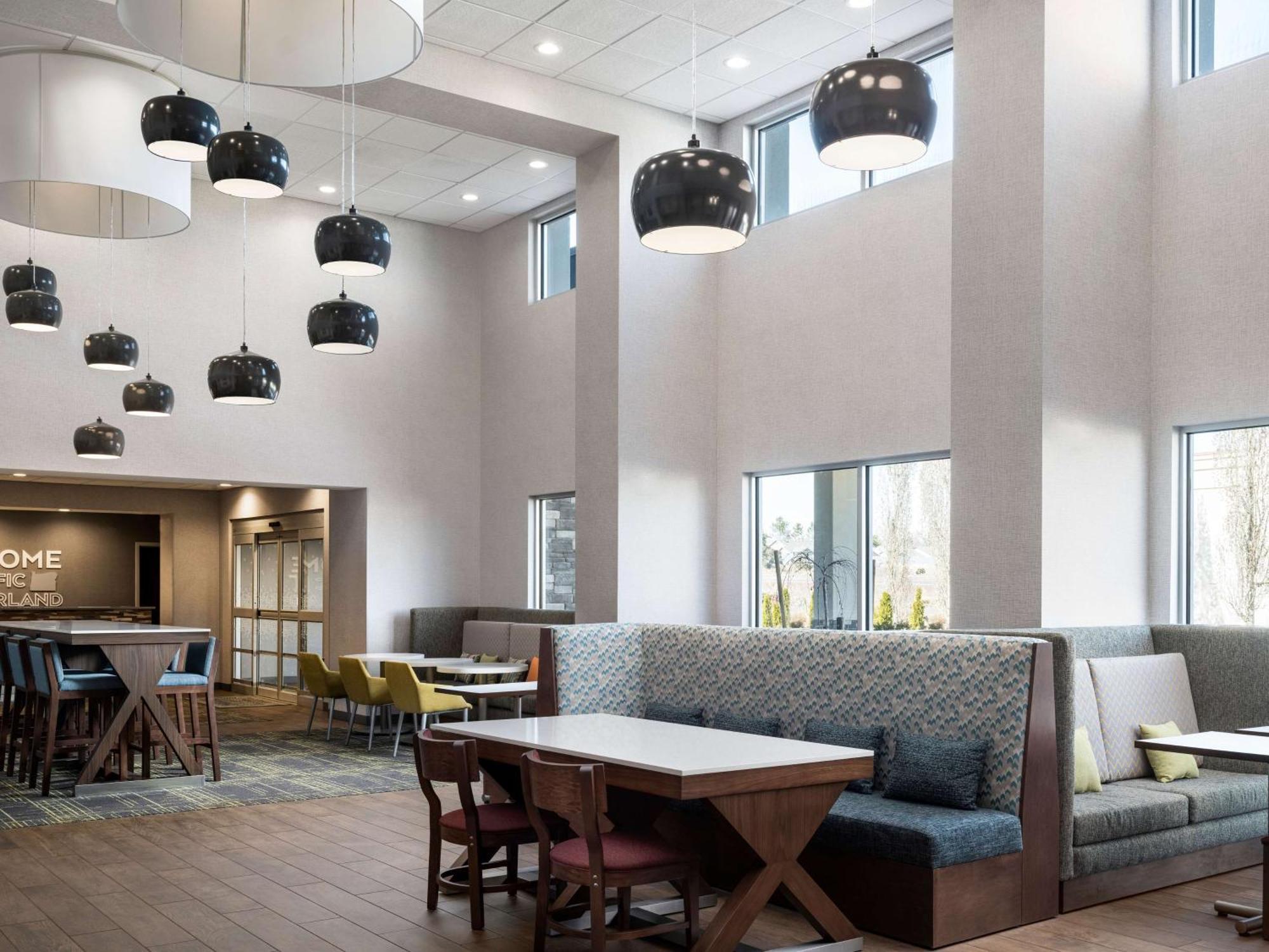 Hampton Inn Redmond Bend Airport Exterior foto